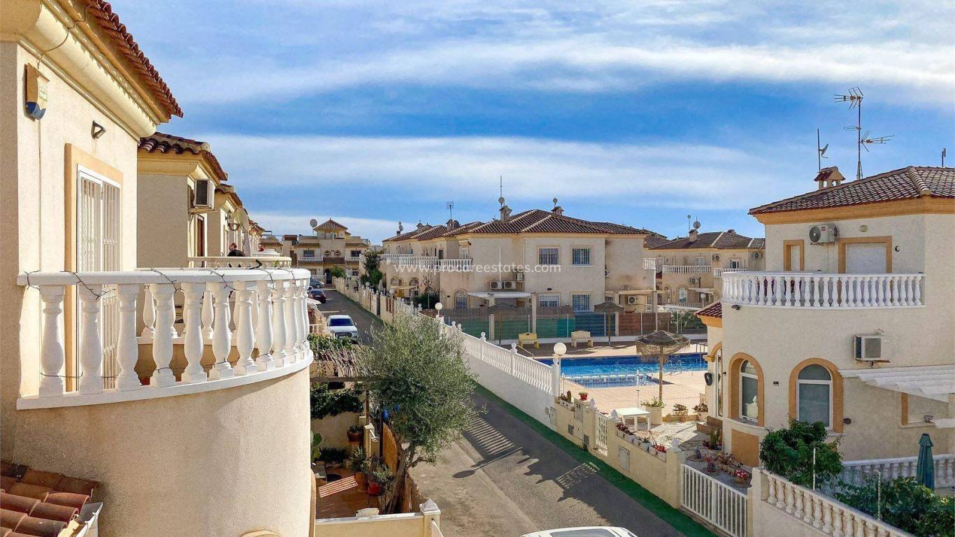 Resale - Villa - Torrevieja - Cañada del Molino