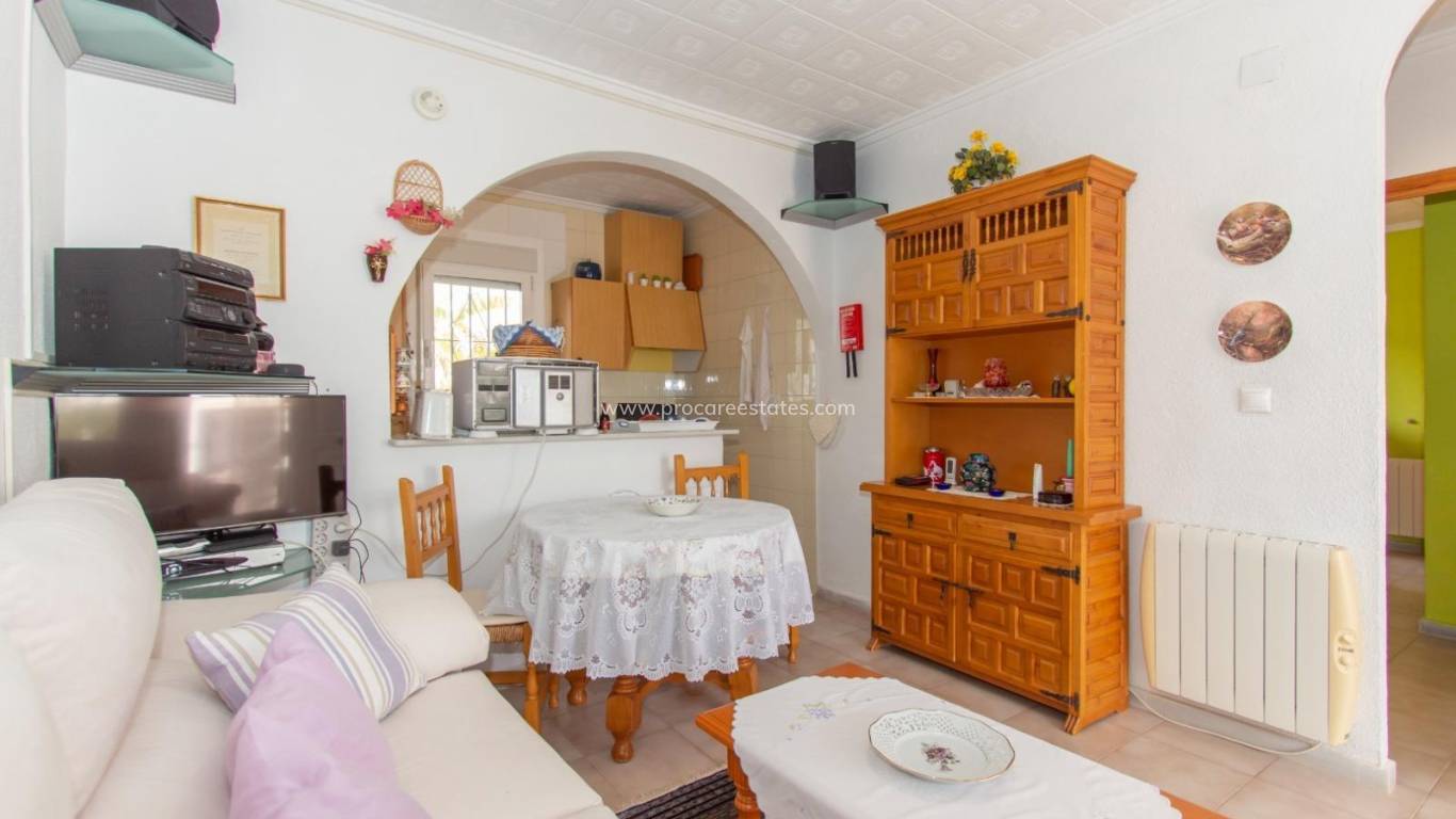 Resale - Villa - Torrevieja - El Chaparral