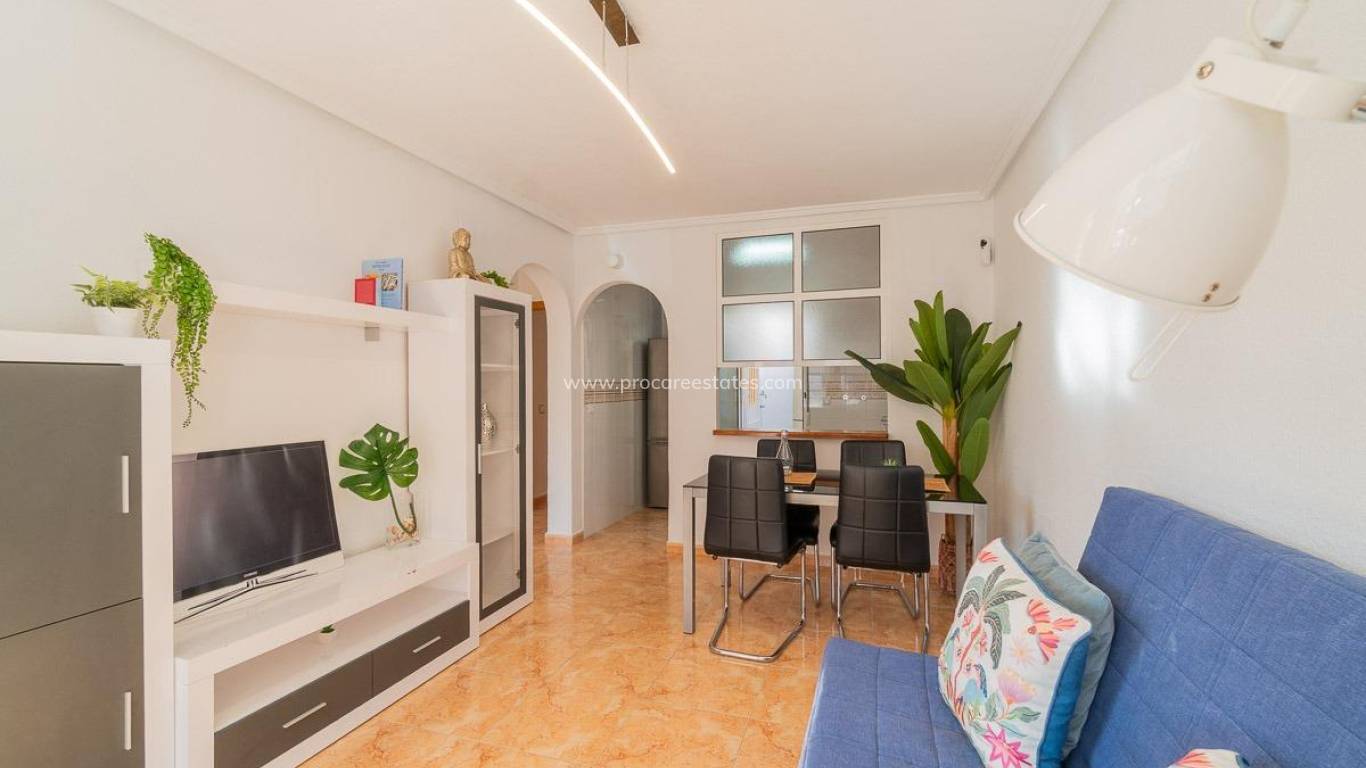 Resale - Villa - Torrevieja - El Chaparral