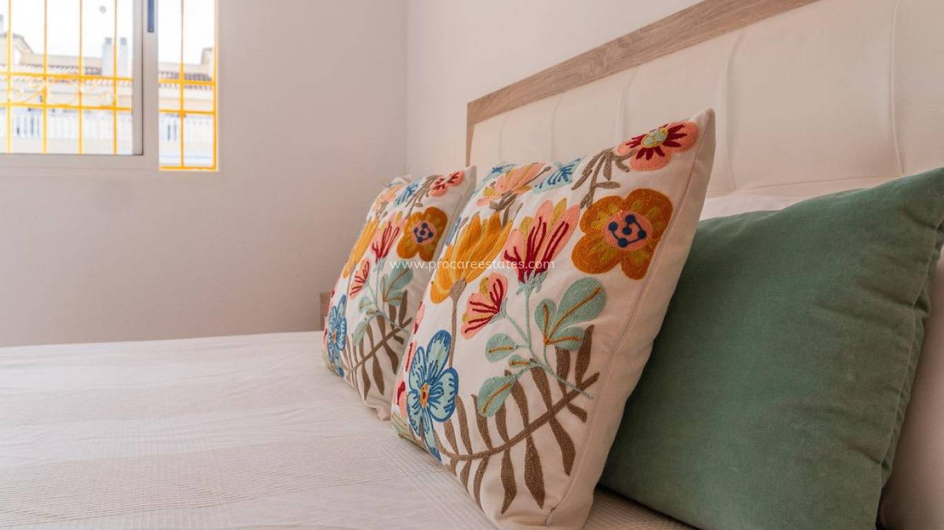 Resale - Villa - Torrevieja - El Chaparral