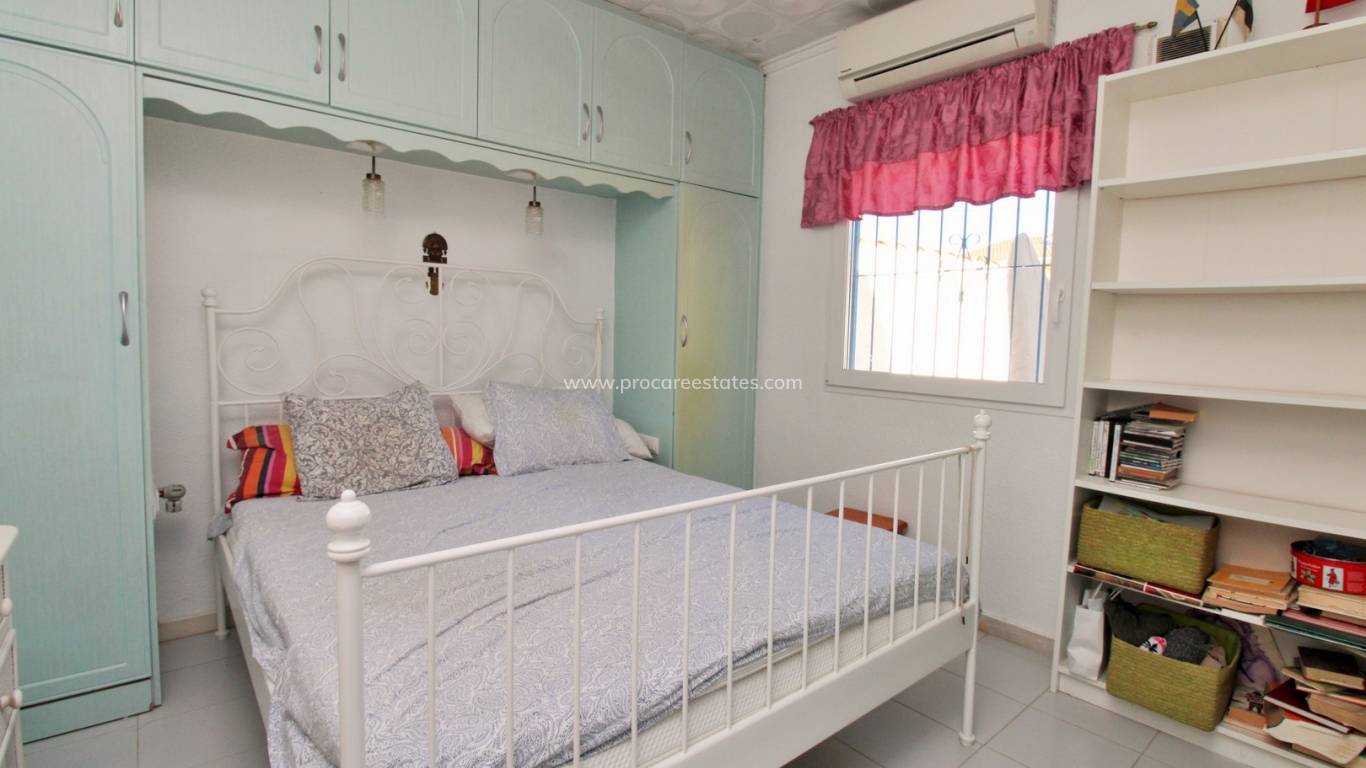 Resale - Villa - Torrevieja - El Chaparral