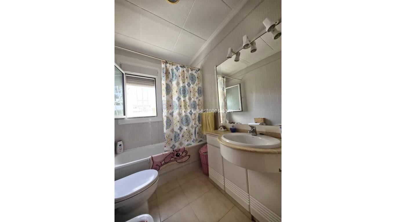 Resale - Villa - Torrevieja - El Chaparral