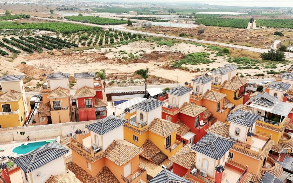 Resale - Villa - Torrevieja - El Chaparral