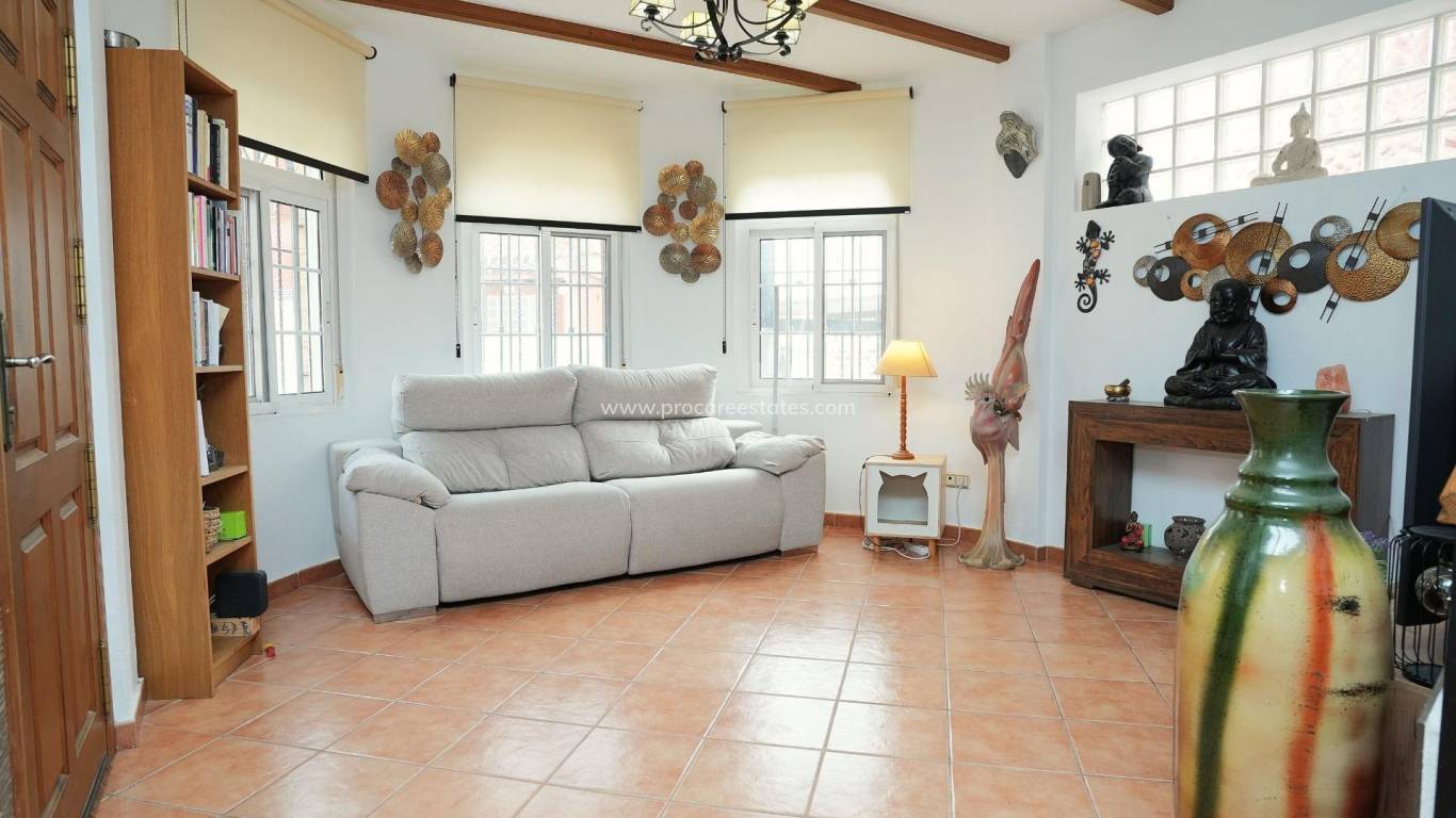 Resale - Villa - Torrevieja - El Chaparral