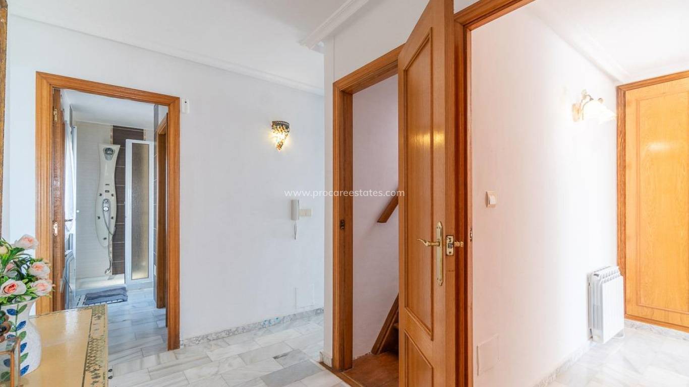 Resale - Villa - Torrevieja - La Mata