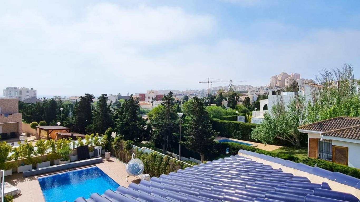 Resale - Villa - Torrevieja - La Mata