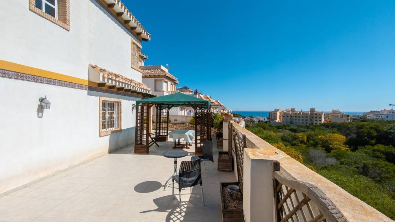 Resale - Villa - Torrevieja - La Mata