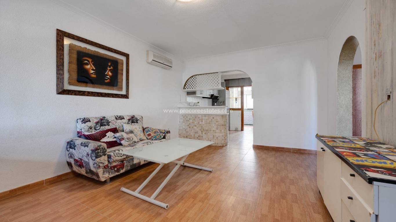 Resale - Villa - Torrevieja - La Siesta - El Salado - Torreta