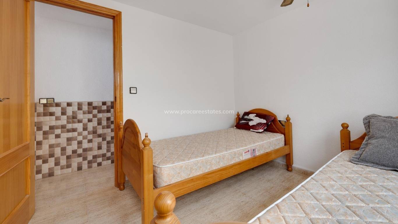 Resale - Villa - Torrevieja - La Siesta - El Salado - Torreta