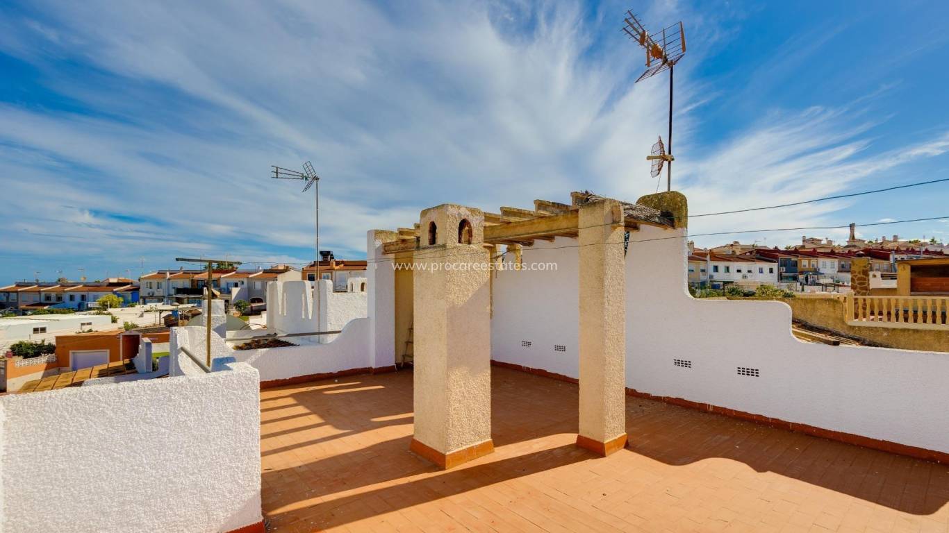 Resale - Villa - Torrevieja - La Siesta - El Salado - Torreta