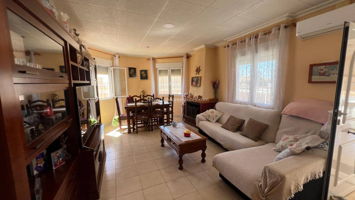 Resale - Villa - Torrevieja - La Siesta - El Salado - Torreta