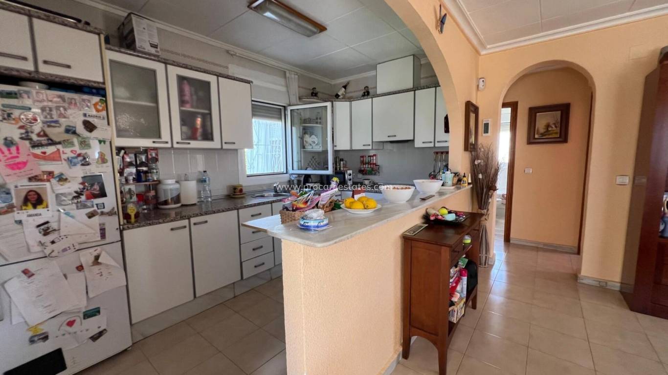 Resale - Villa - Torrevieja - La Siesta - El Salado - Torreta