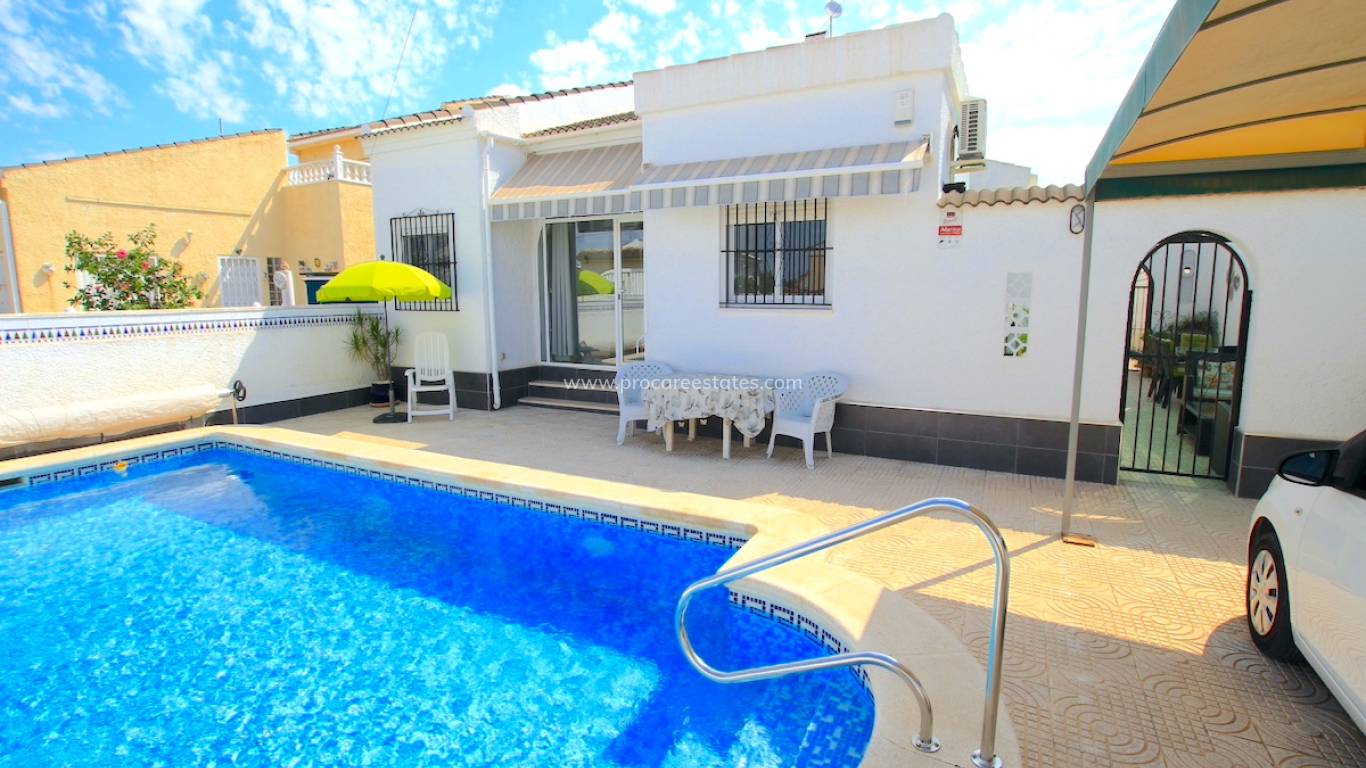 Resale - Villa - Torrevieja - La Siesta - San Luis