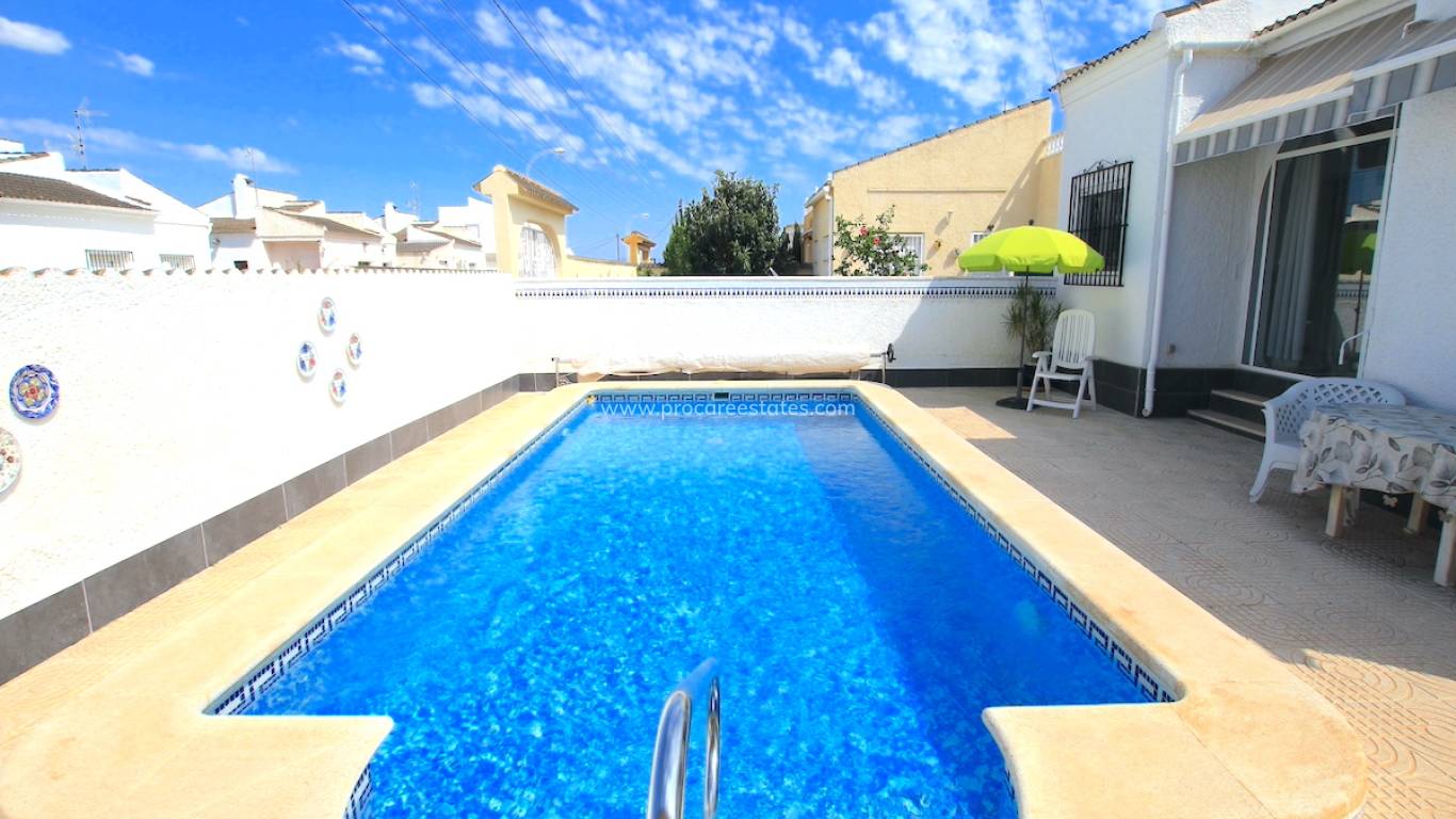 Resale - Villa - Torrevieja - La Siesta - San Luis