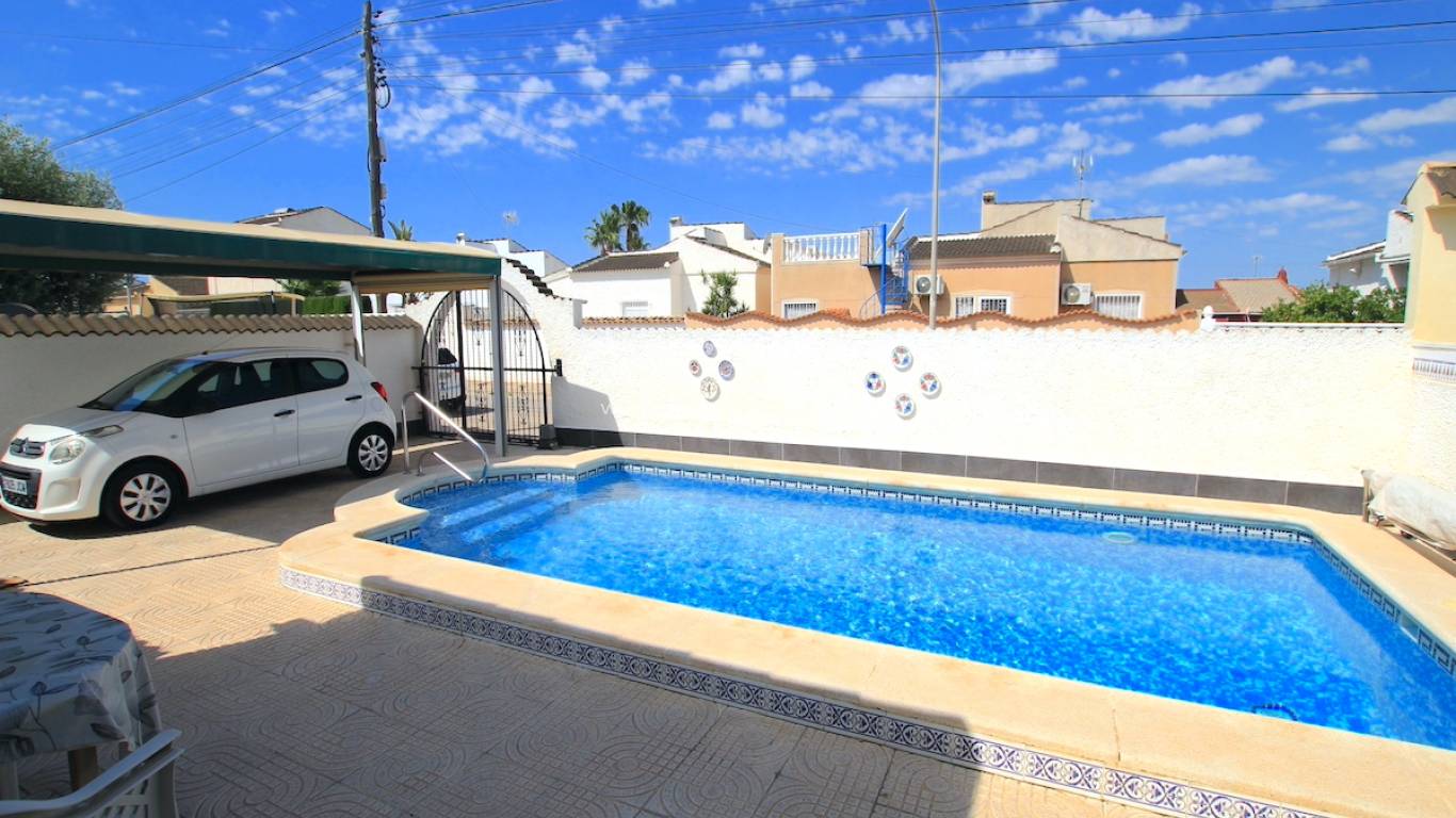 Resale - Villa - Torrevieja - La Siesta - San Luis