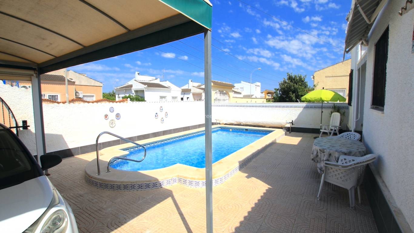 Resale - Villa - Torrevieja - La Siesta - San Luis