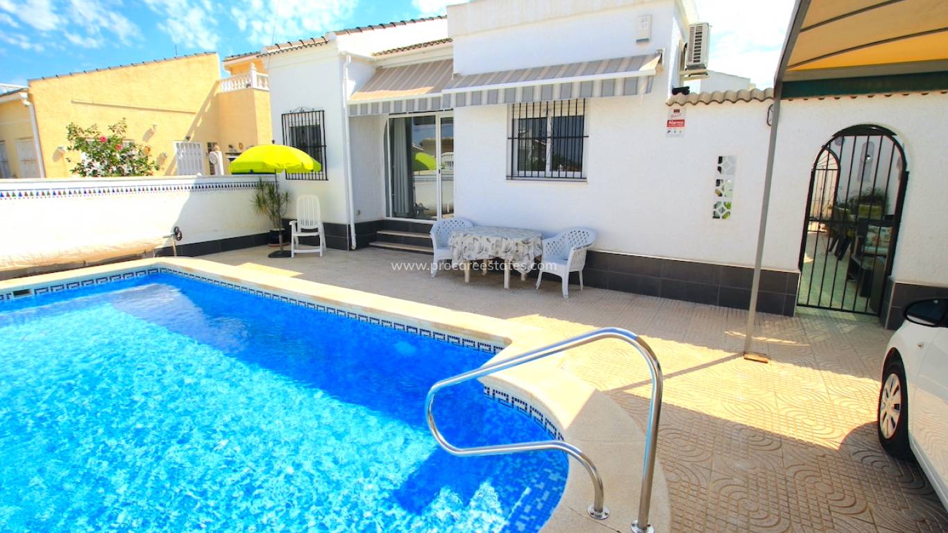 Resale - Villa - Torrevieja - La Siesta - San Luis