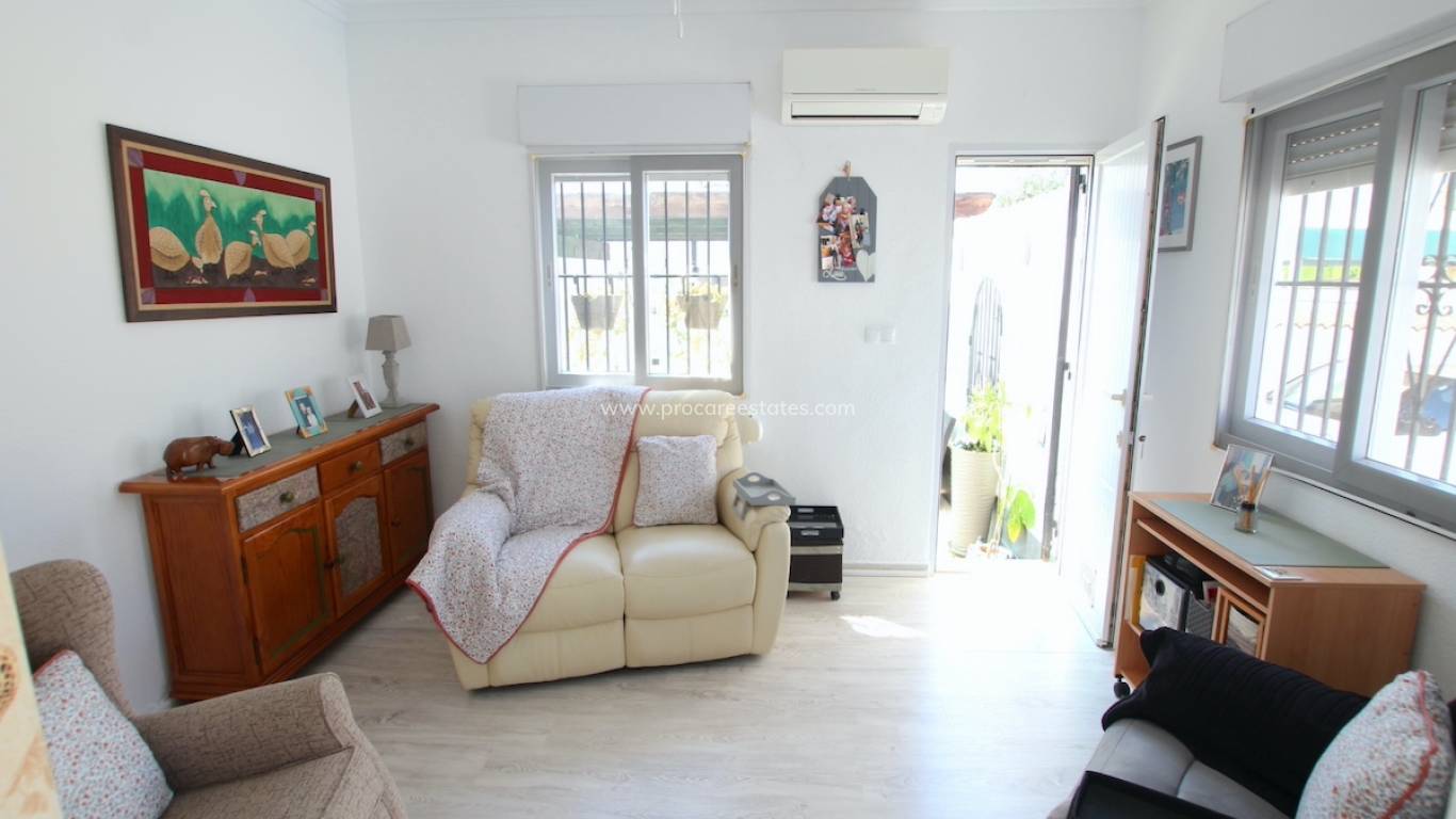 Resale - Villa - Torrevieja - La Siesta - San Luis