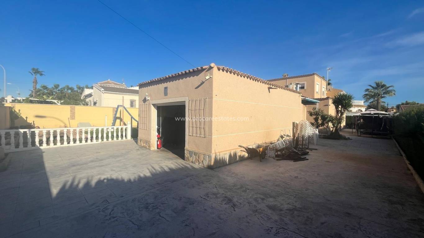 Resale - Villa - Torrevieja - La Siesta - San Luis