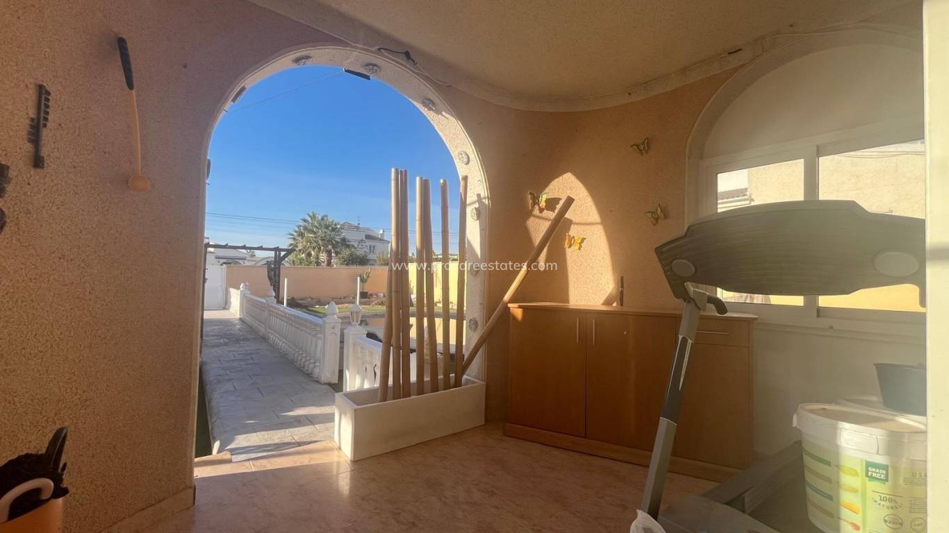 Resale - Villa - Torrevieja - La Siesta - San Luis