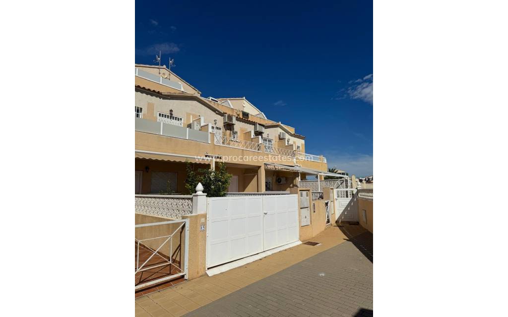 Resale - Villa - Torrevieja - La Siesta - San Luis