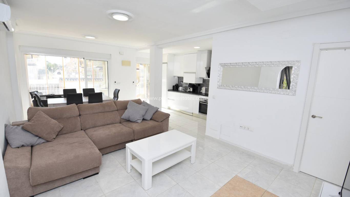 Resale - Villa - Torrevieja - Los Altos