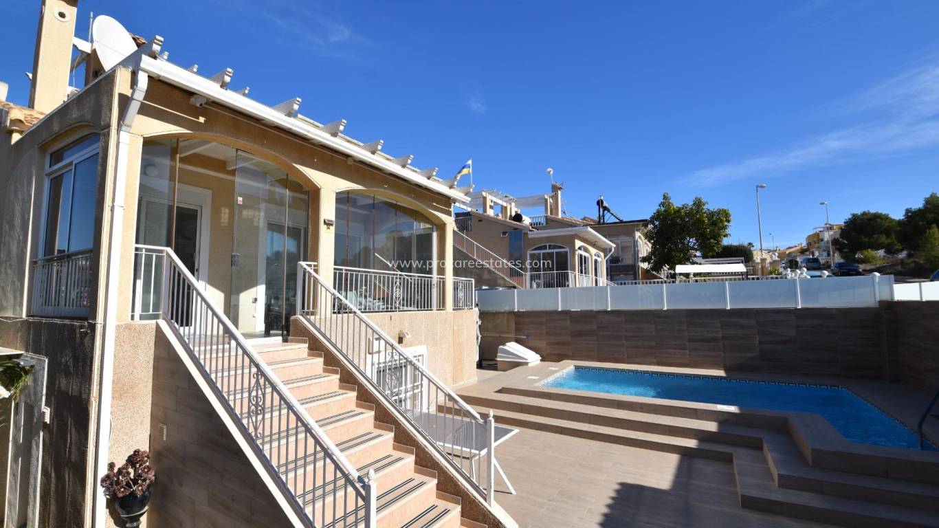 Resale - Villa - Torrevieja - Los Altos