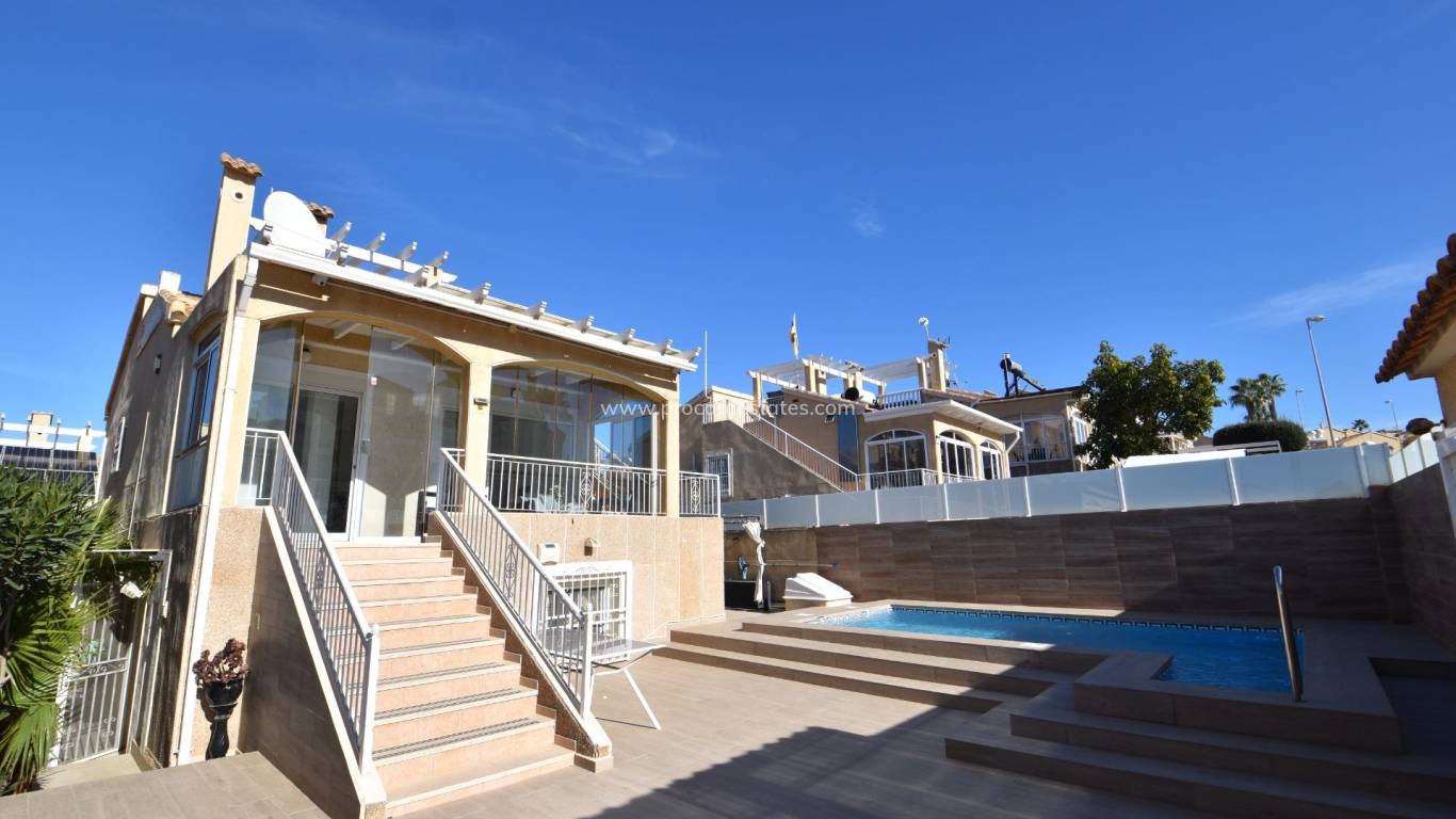 Resale - Villa - Torrevieja - Los Altos