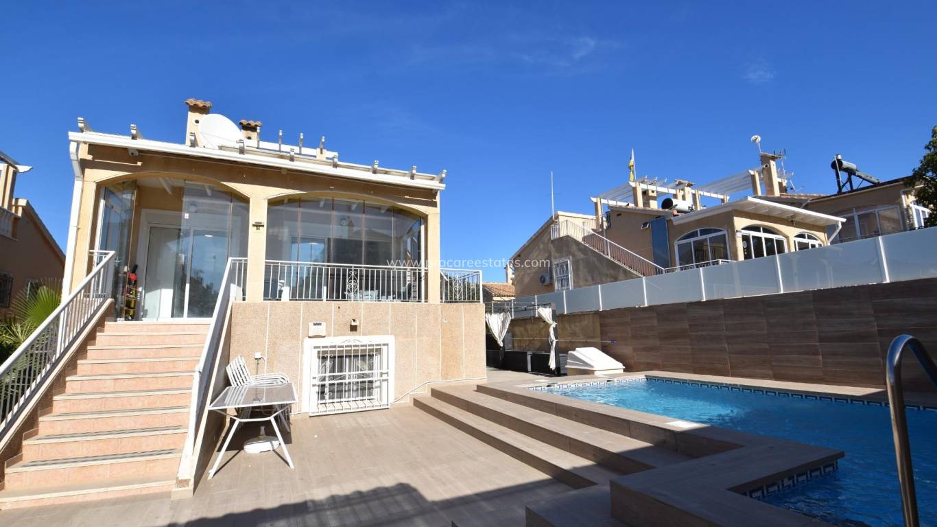 Resale - Villa - Torrevieja - Los Altos