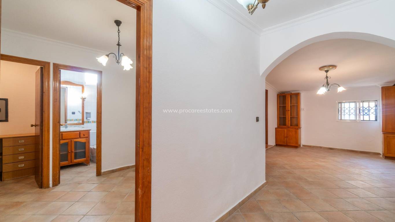 Resale - Villa - Torrevieja - Los Balcones - Los Altos del Edén