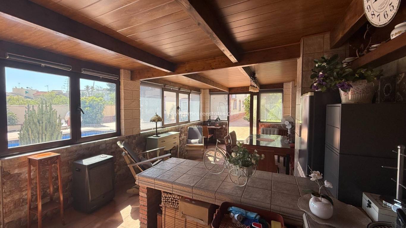 Resale - Villa - Torrevieja - Los Balcones - Los Altos del Edén