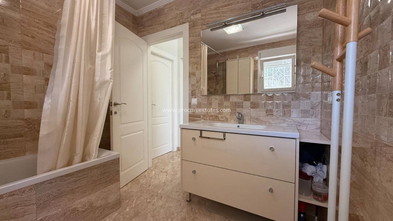 Resale - Villa - Torrevieja - Los Balcones - Los Altos del Edén