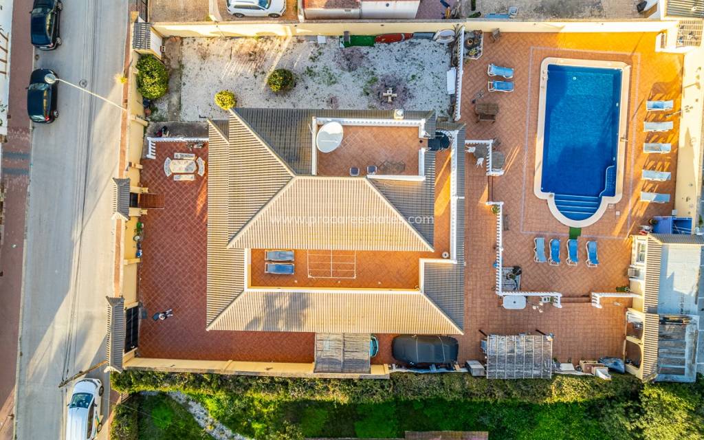 Resale - Villa - Torrevieja - LOS BALCONES - LOS ALTOS