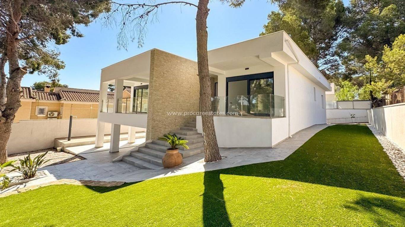 Resale - Villa - Torrevieja - Los Balcones