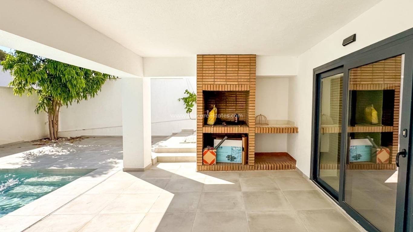 Resale - Villa - Torrevieja - Los Balcones