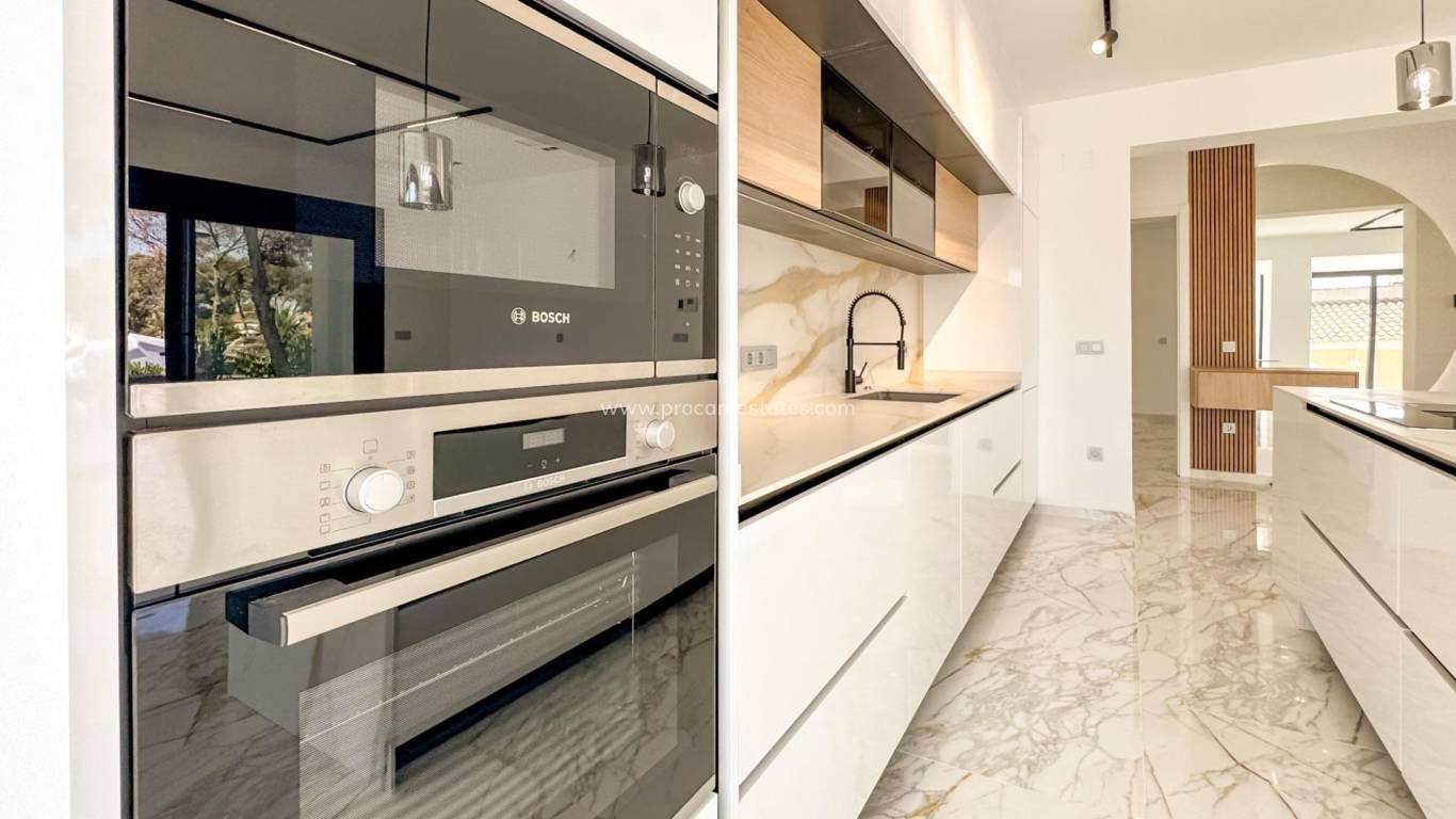 Resale - Villa - Torrevieja - Los Balcones