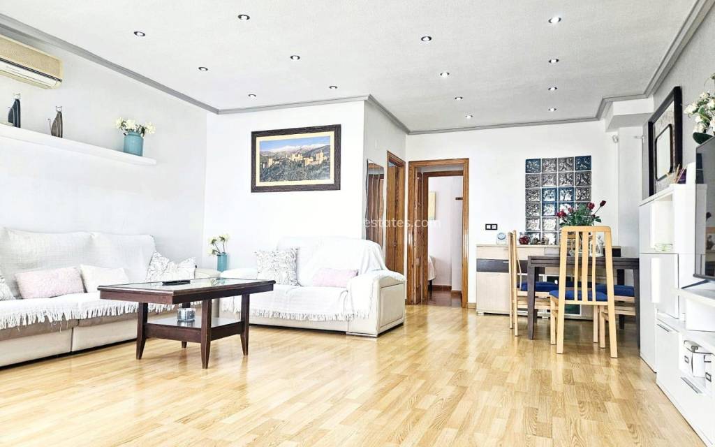 Resale - Villa - Torrevieja - Los Balcones
