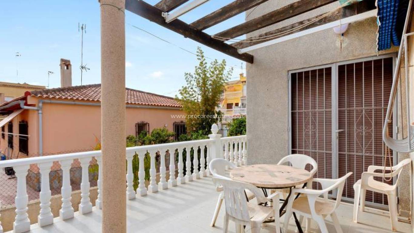 Resale - Villa - Torrevieja - Nueva Torrevieja