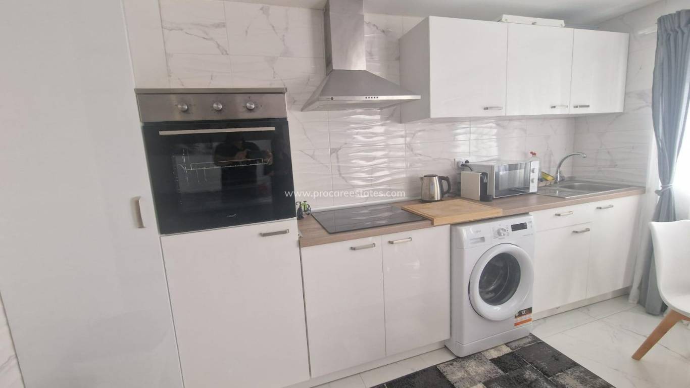 Resale - Villa - Torrevieja - Paseo maritimo