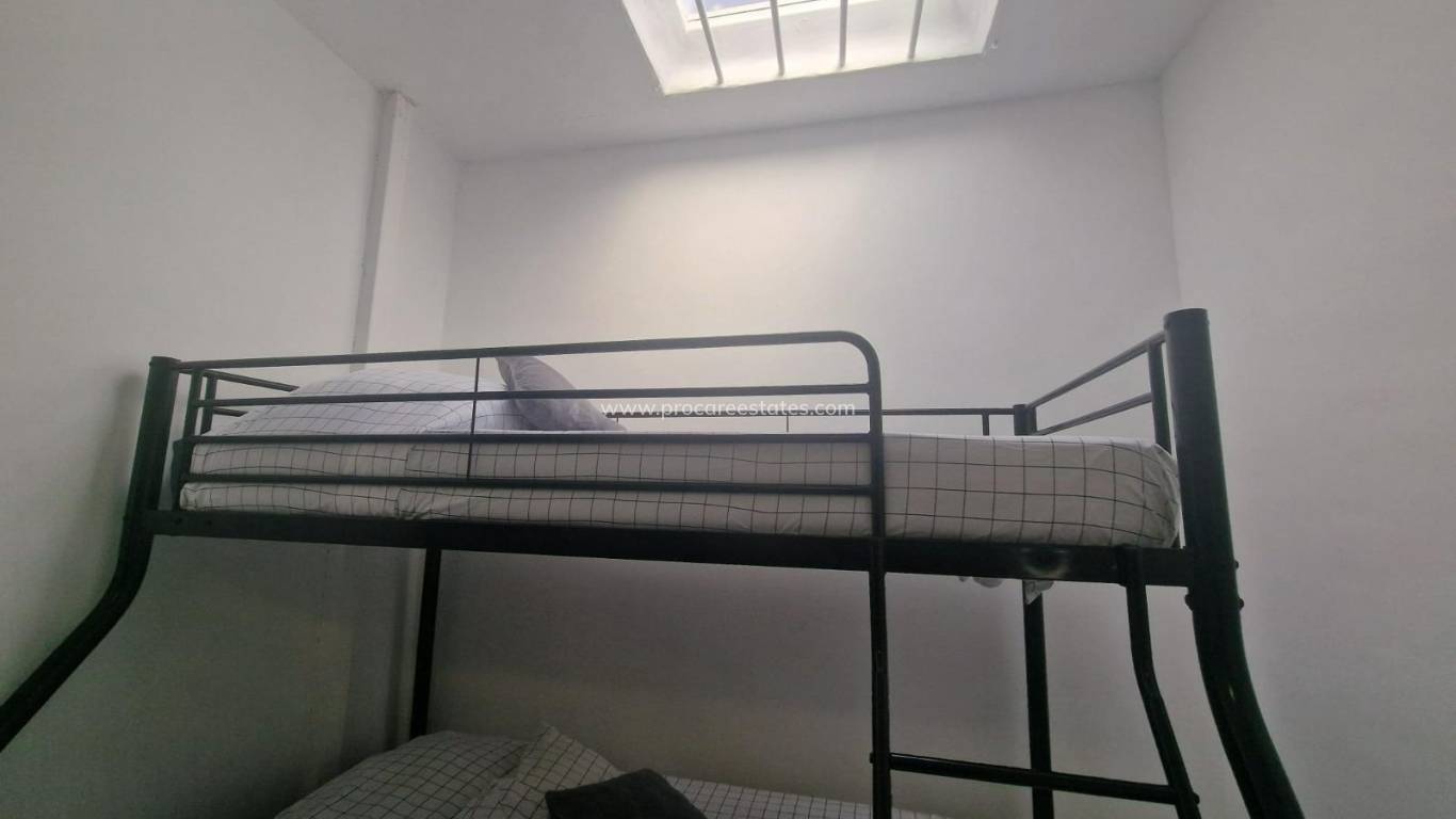 Resale - Villa - Torrevieja - Paseo maritimo