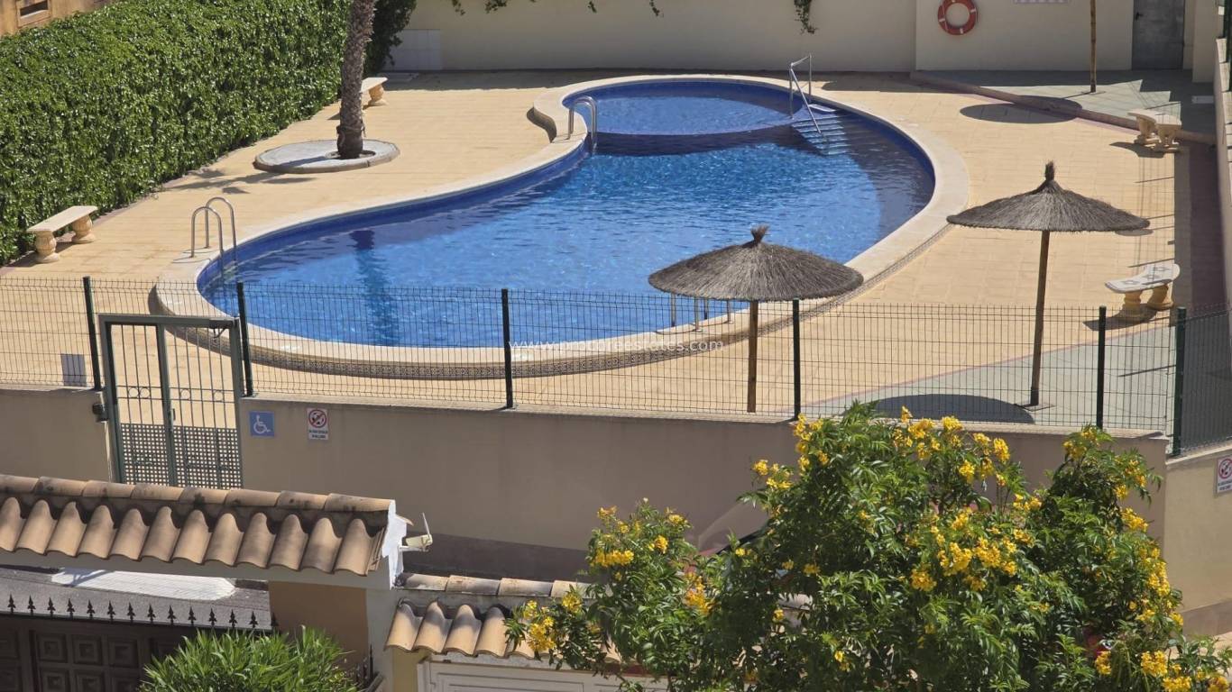 Resale - Villa - Torrevieja - Playa Del Cura