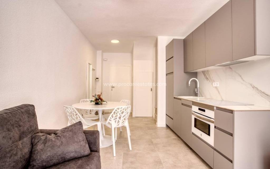 Resale - Villa - Torrevieja - Playa Del Cura