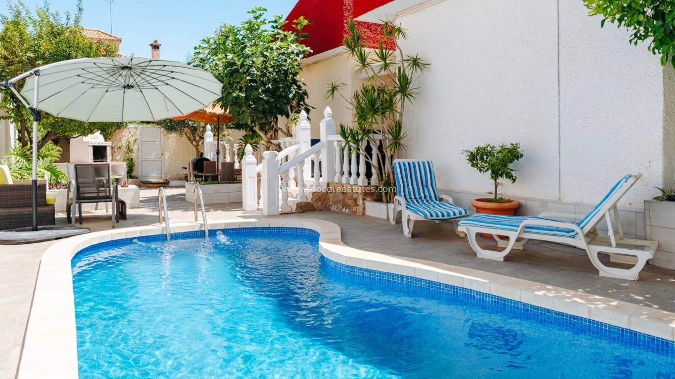 Resale - Villa - Torrevieja - Playa Los Locos