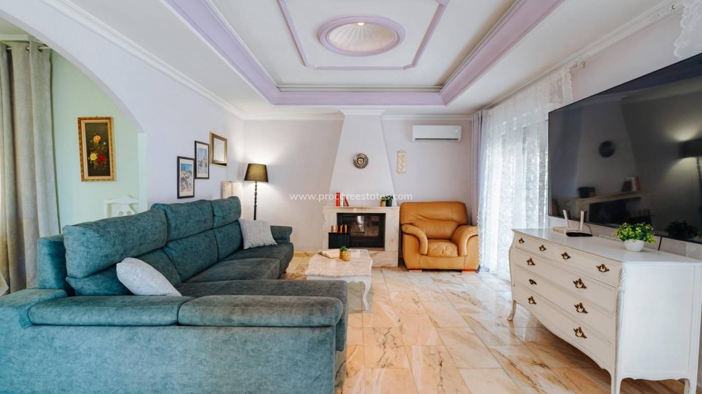 Resale - Villa - Torrevieja - Playa Los Locos