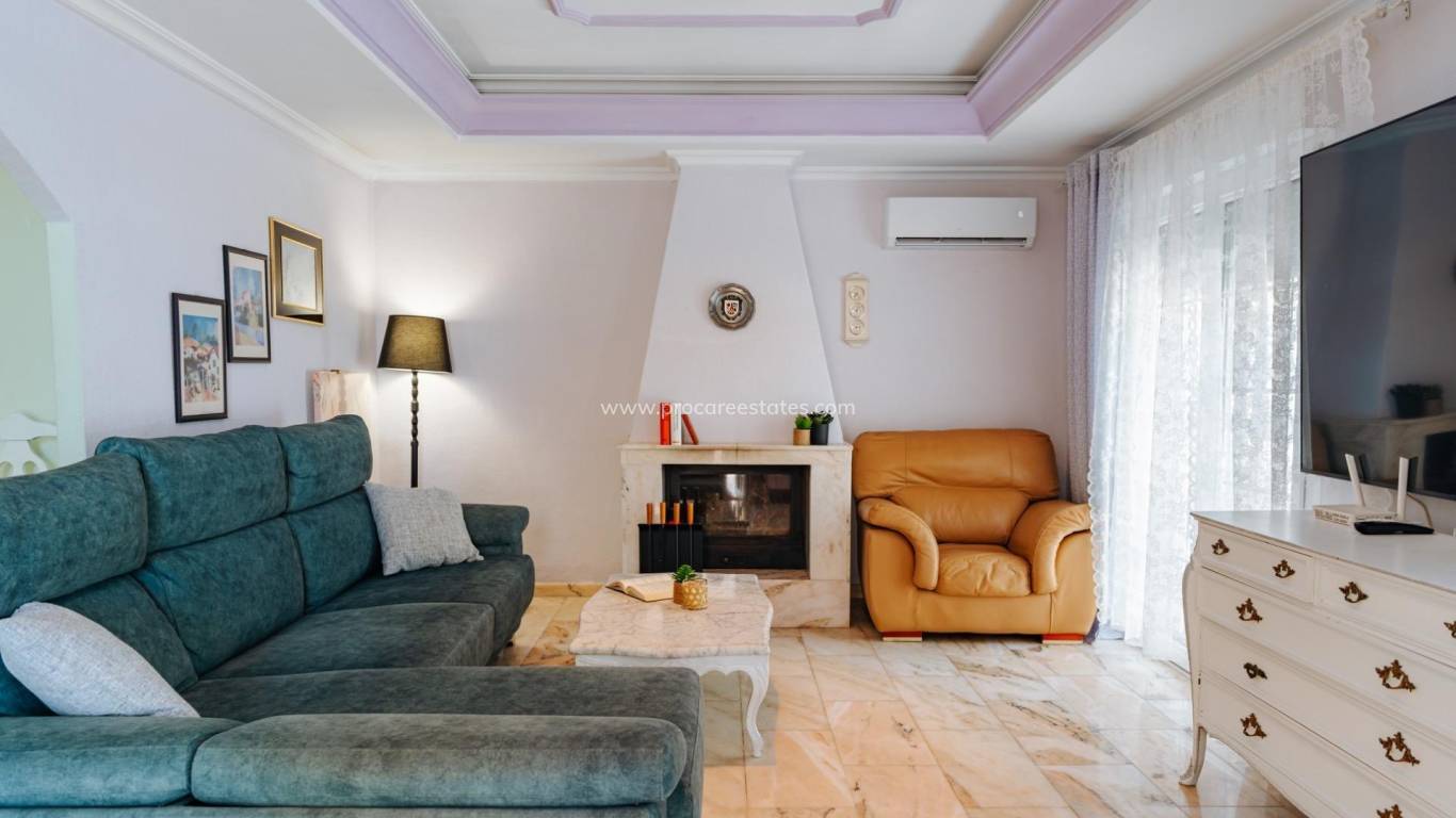 Resale - Villa - Torrevieja - Playa Los Locos