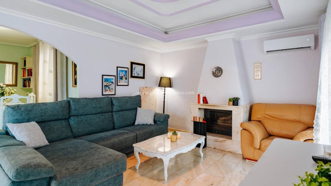Resale - Villa - Torrevieja - Playa Los Locos