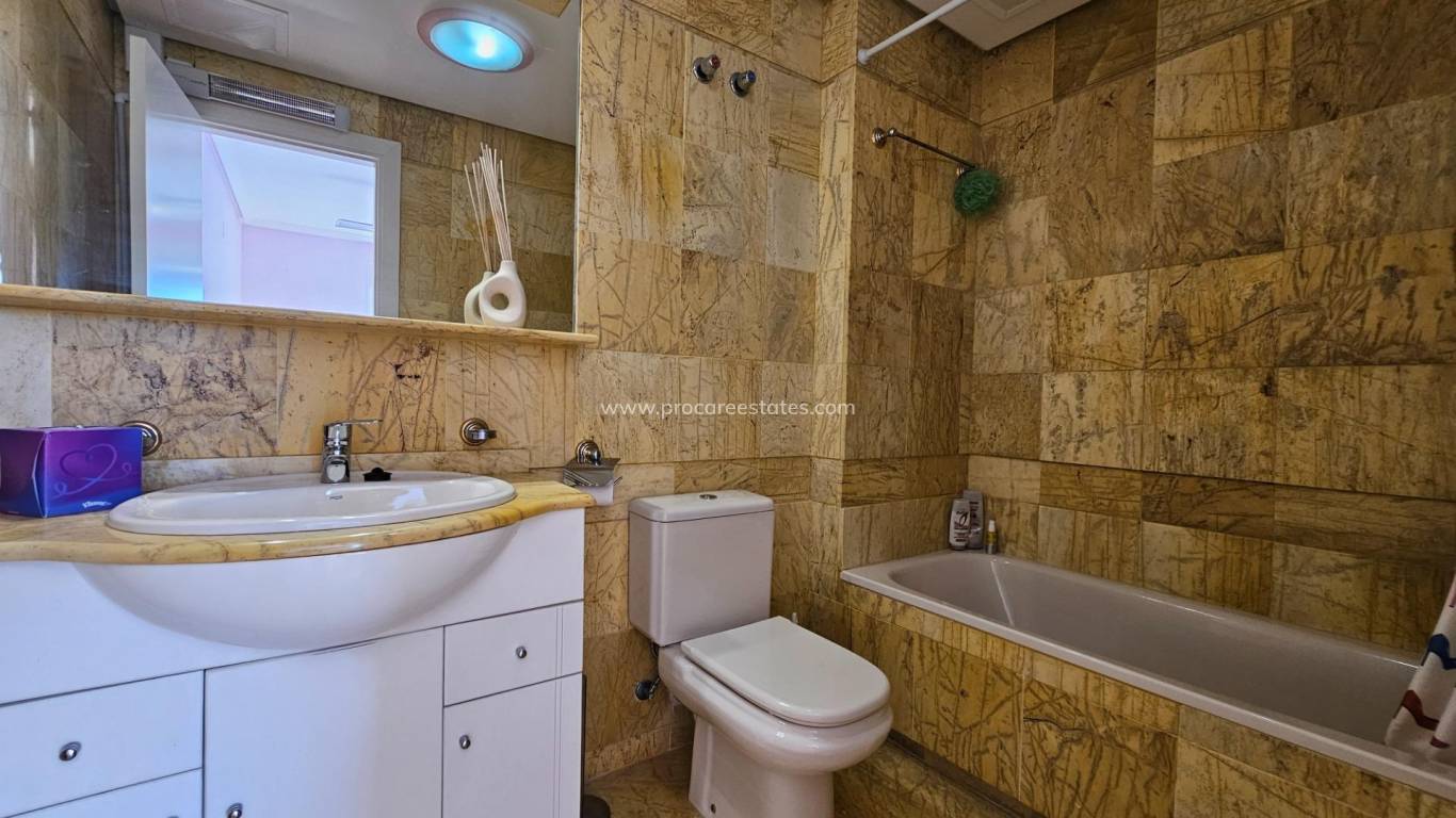 Resale - Villa - Torrevieja - Punta Prima