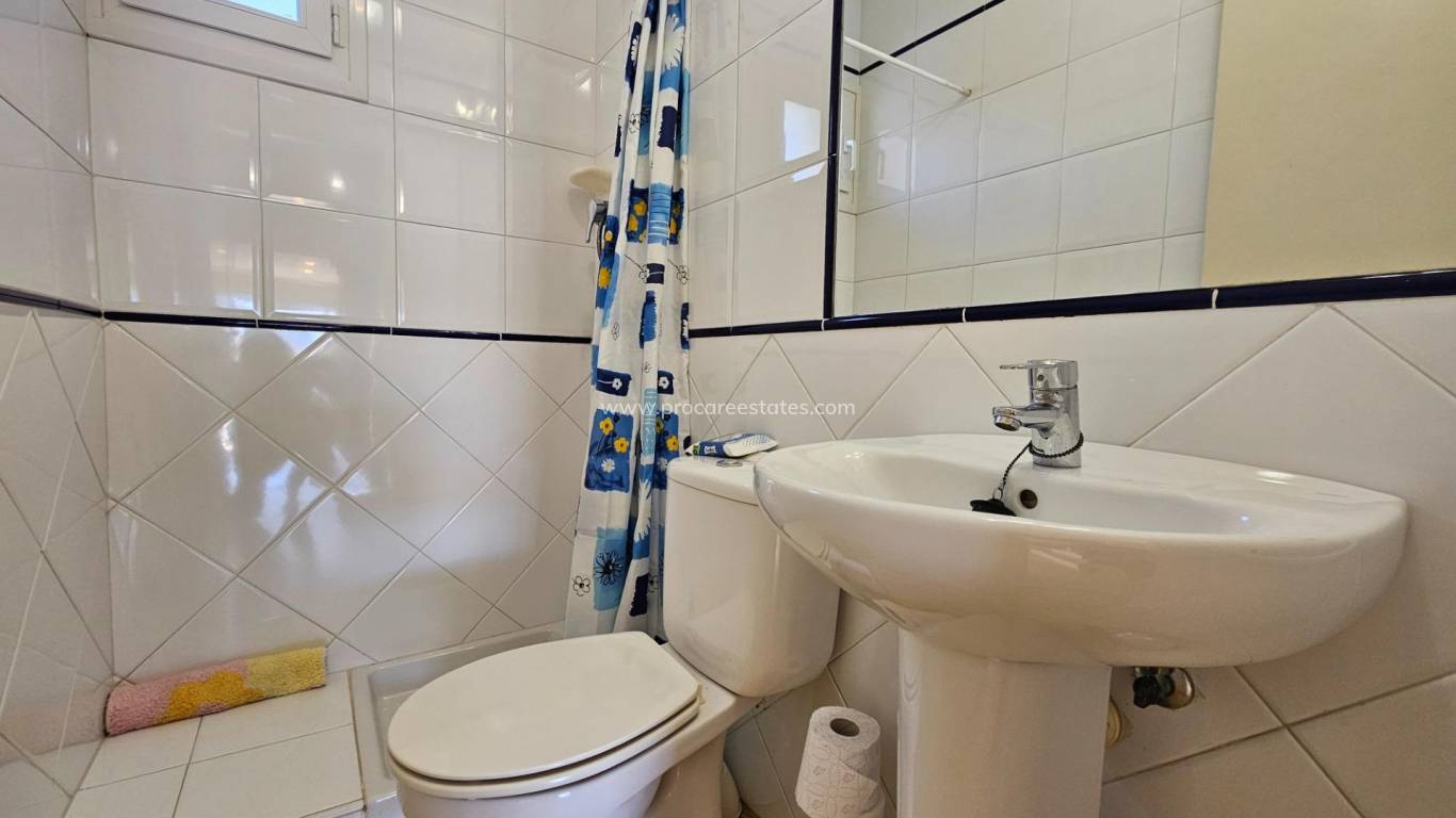 Resale - Villa - Torrevieja - Punta Prima