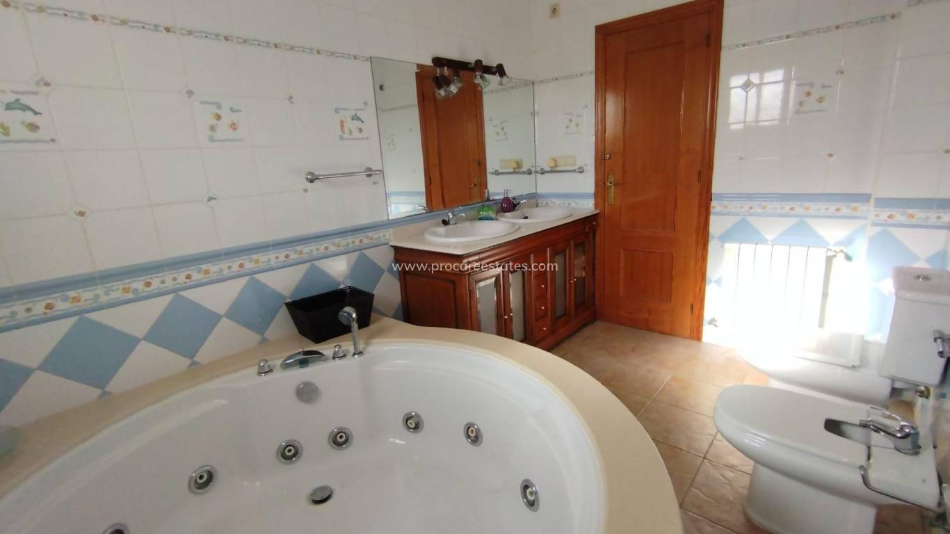 Resale - Villa - Torrevieja - Torreta-Florida