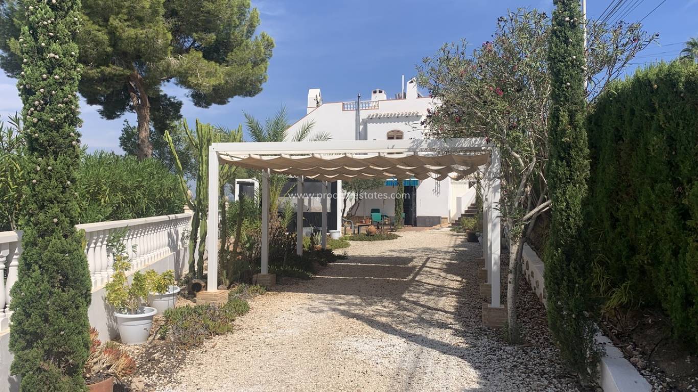 Resale - Villa - Villamartin, Orihuela Costa - Villamartin